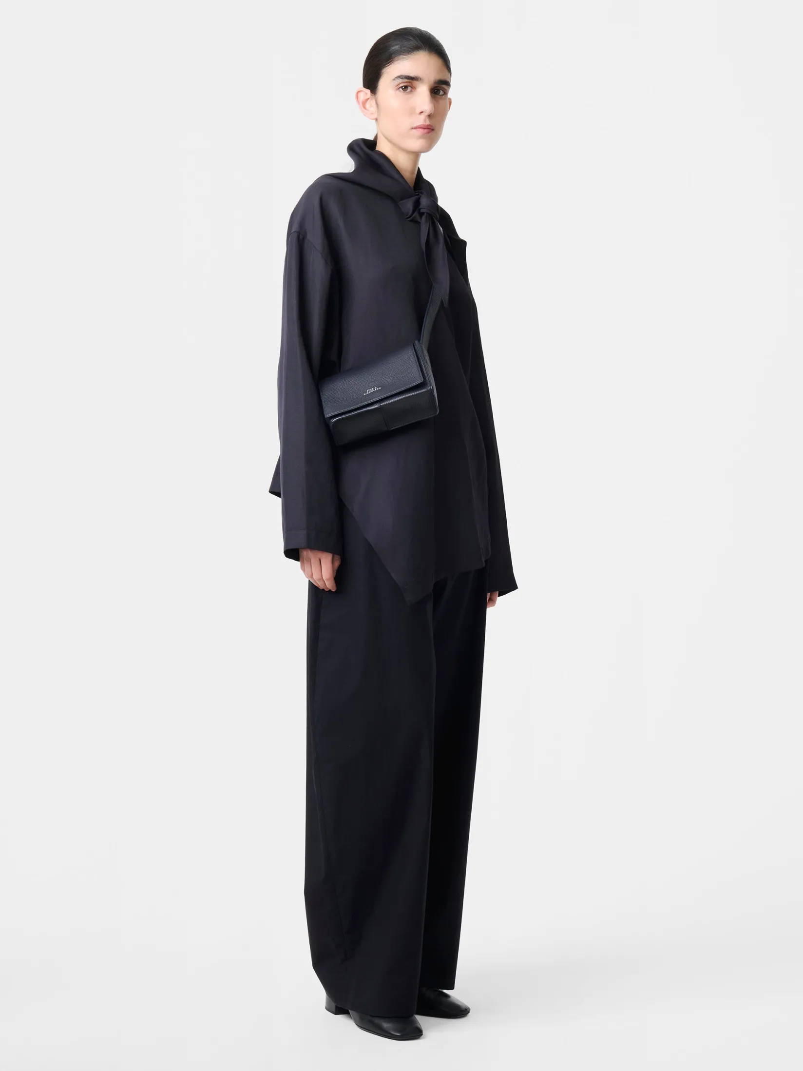 Sale Studio Nicholson Bute Linen Top Darkest Navy