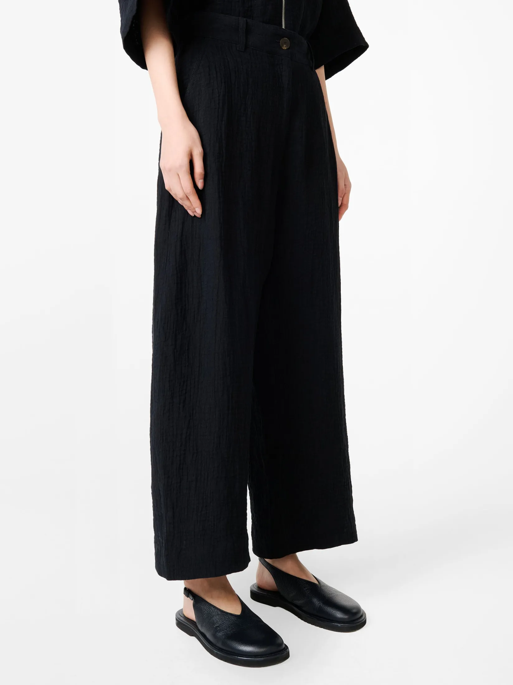 Hot Studio Nicholson Chalco Linen Pant Darkest Navy