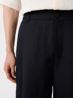 Hot Studio Nicholson Fowld Linen Short Darkest Navy
