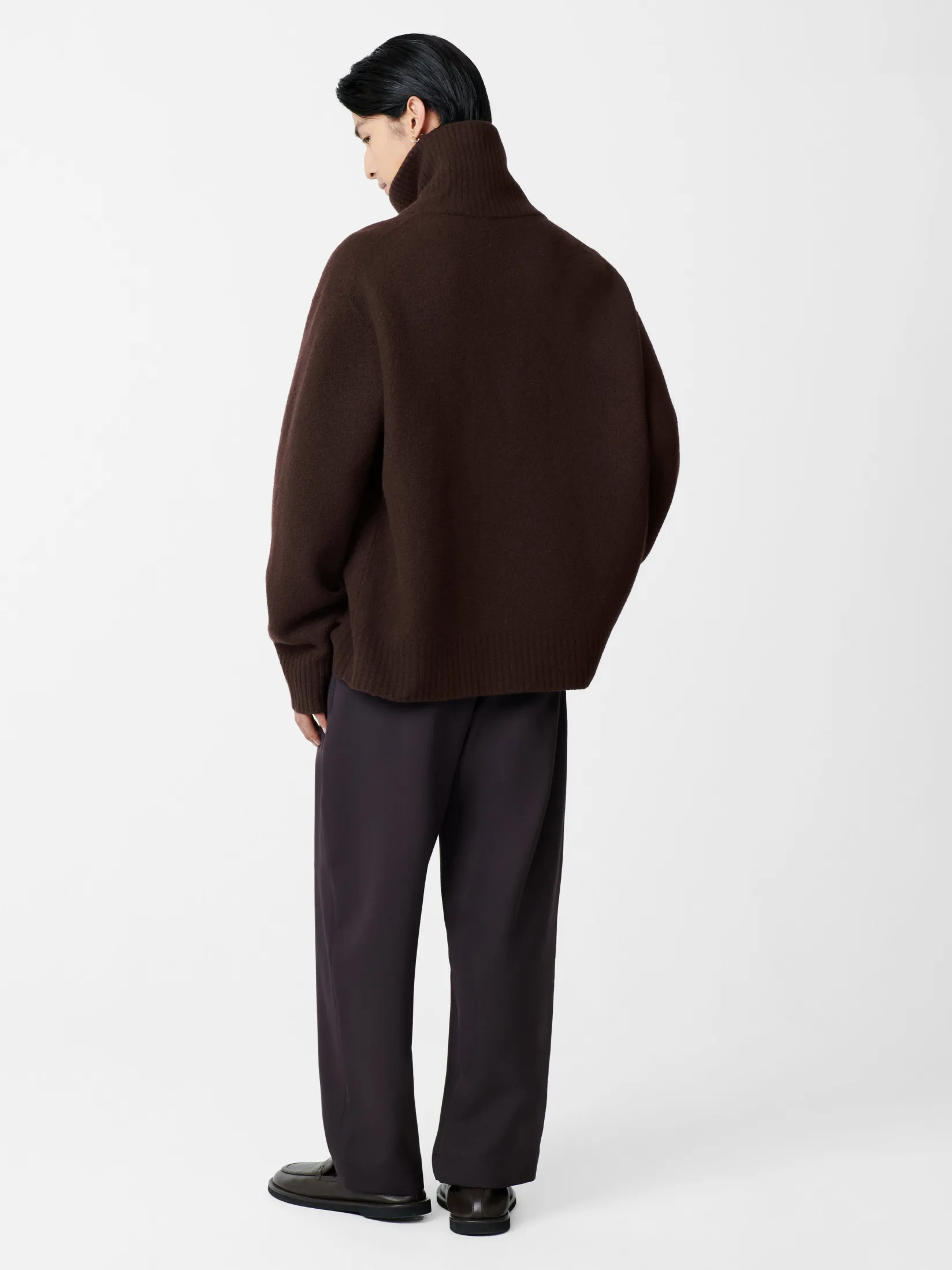 Hot Studio Nicholson Iwaki Knit Espresso Brown