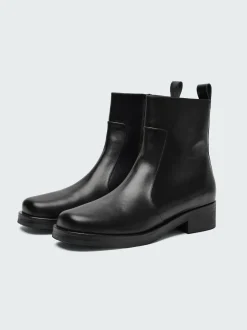 Best Studio Nicholson Men's Square Boot Black