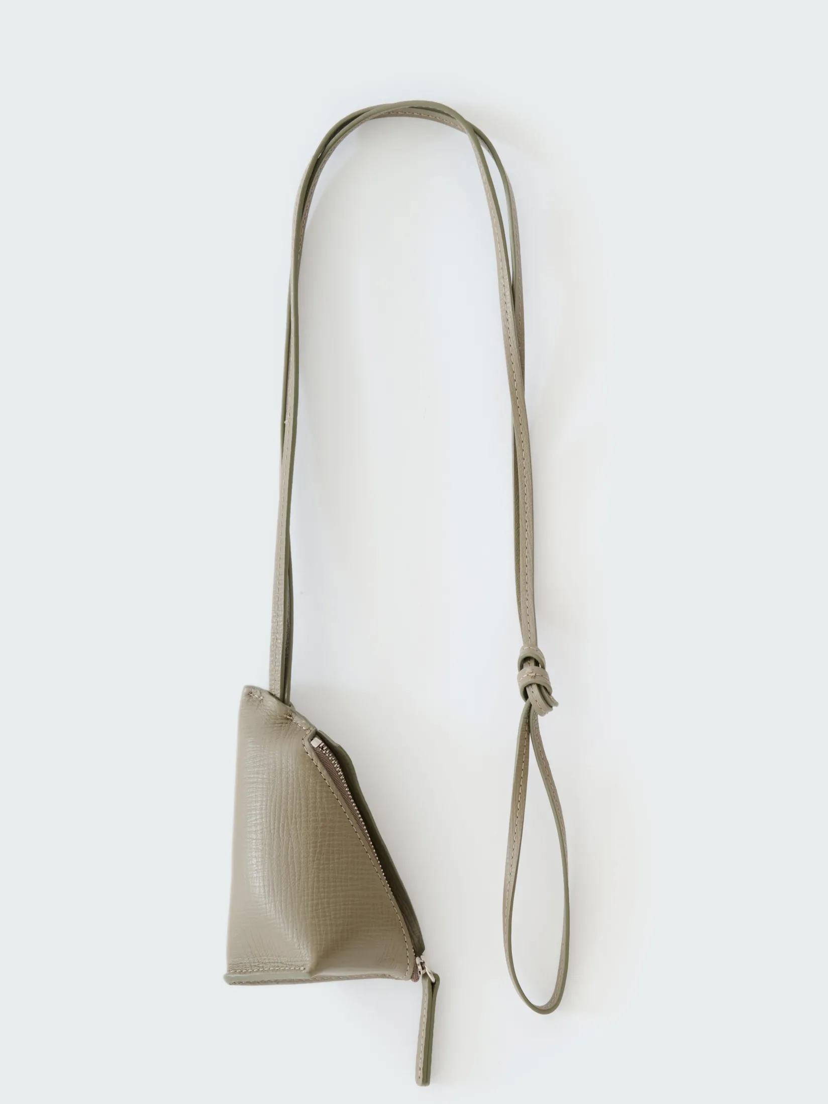 Fashion Studio Nicholson Pochi Leather Pouch Elephant