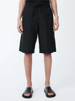 New Studio Nicholson Steel Short Black