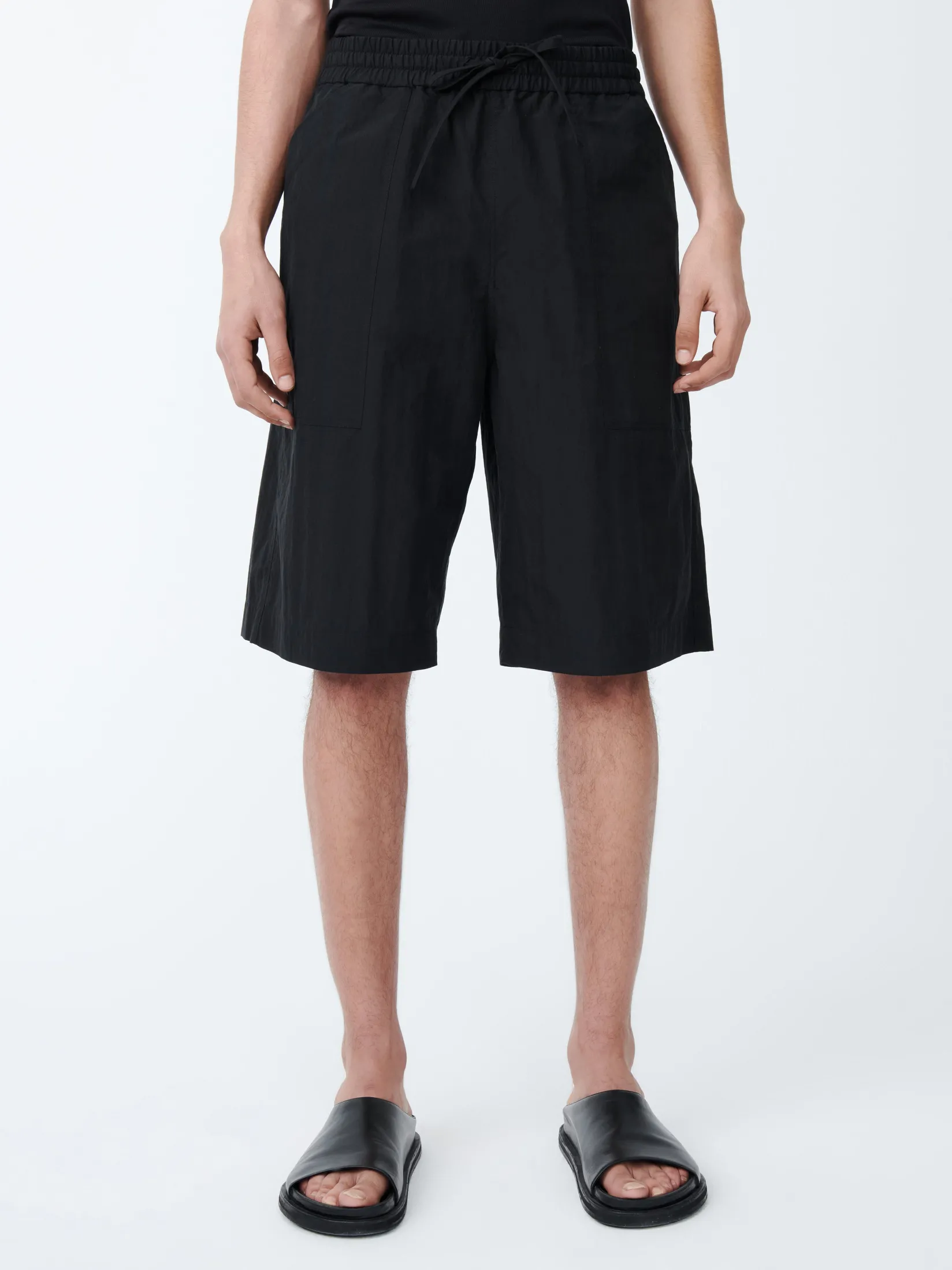 New Studio Nicholson Steel Short Black